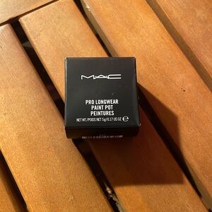 MAC Pro Longwear Paint Pot Peintures